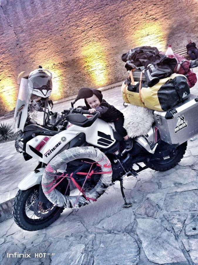 Mironshox Guest House ヒヴァ エクステリア 写真